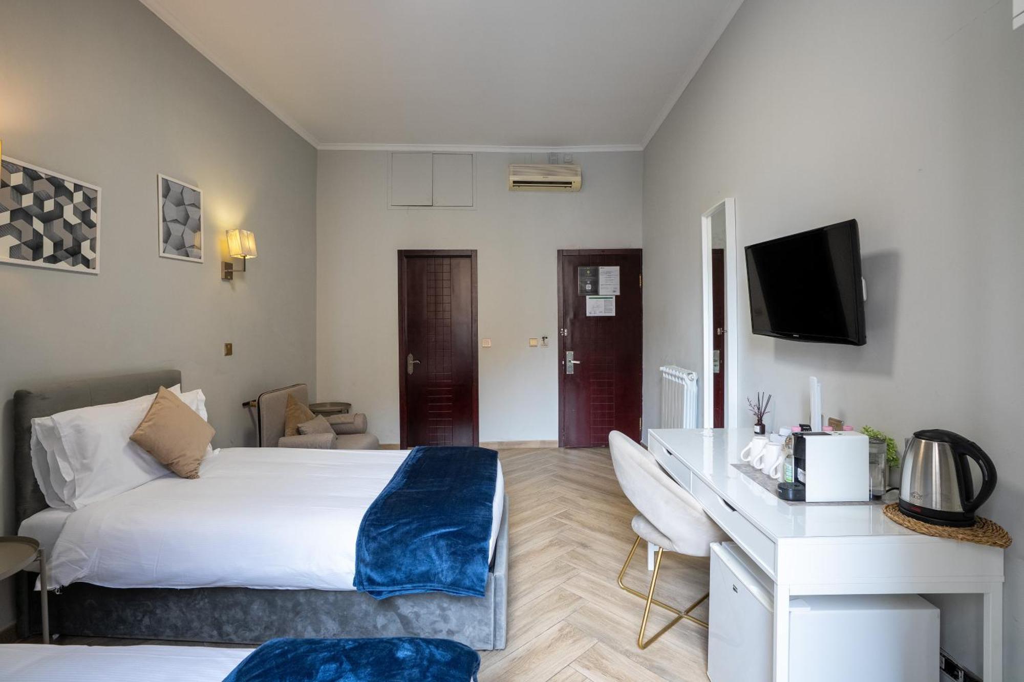 Giusi Rooms - Aetheria Esquilinus Guesthouse — Photos 3